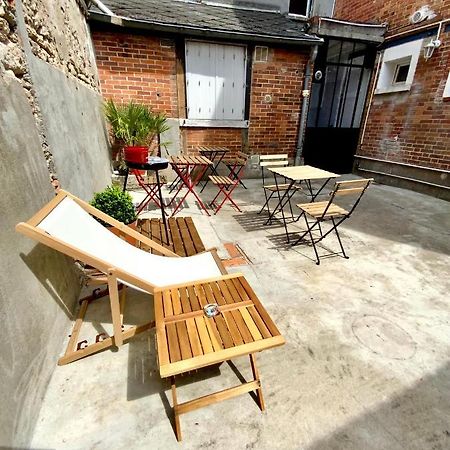 Faubourg Des Voyageurs N°4 Saran Exterior photo
