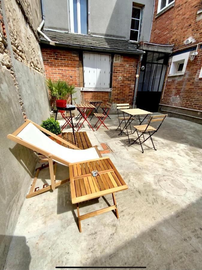 Faubourg Des Voyageurs N°4 Saran Exterior photo
